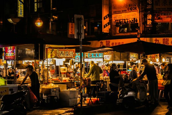 Comment organiser une visite des marchés de nuit de Bangkok, Thaïlande : itinéraires et astuces ?